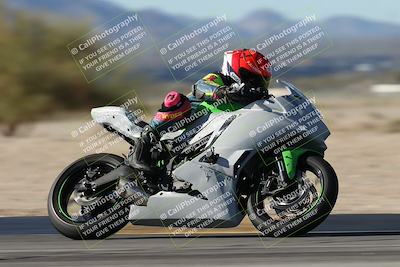 media/Jan-15-2026-Racers Edge (Thu) [[dfebeb70ab]]/3-B Group/Session 1 Turn 8/